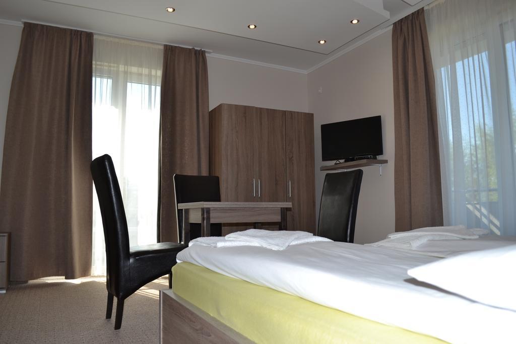 Vaci Vendeghaz Hotel Nyíregyháza Buitenkant foto