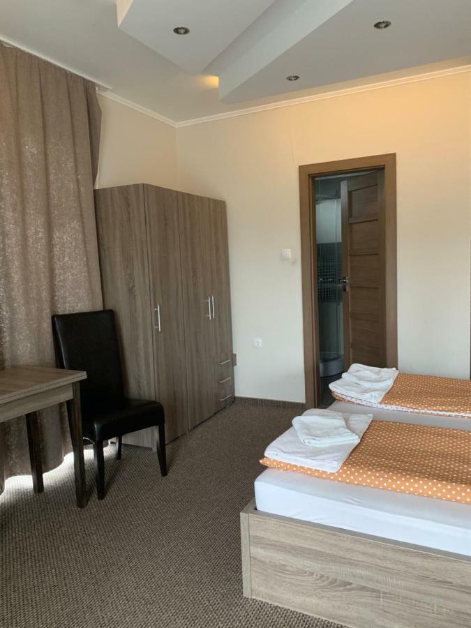 Vaci Vendeghaz Hotel Nyíregyháza Buitenkant foto