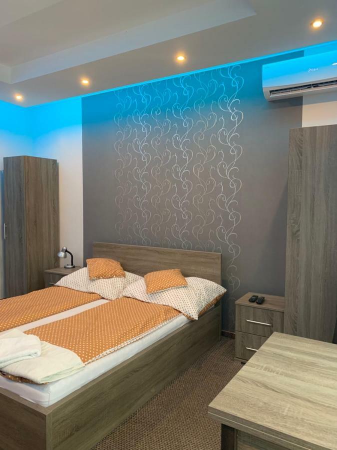 Vaci Vendeghaz Hotel Nyíregyháza Buitenkant foto