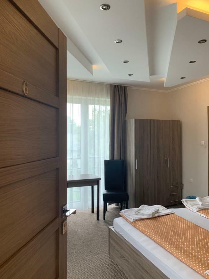 Vaci Vendeghaz Hotel Nyíregyháza Buitenkant foto