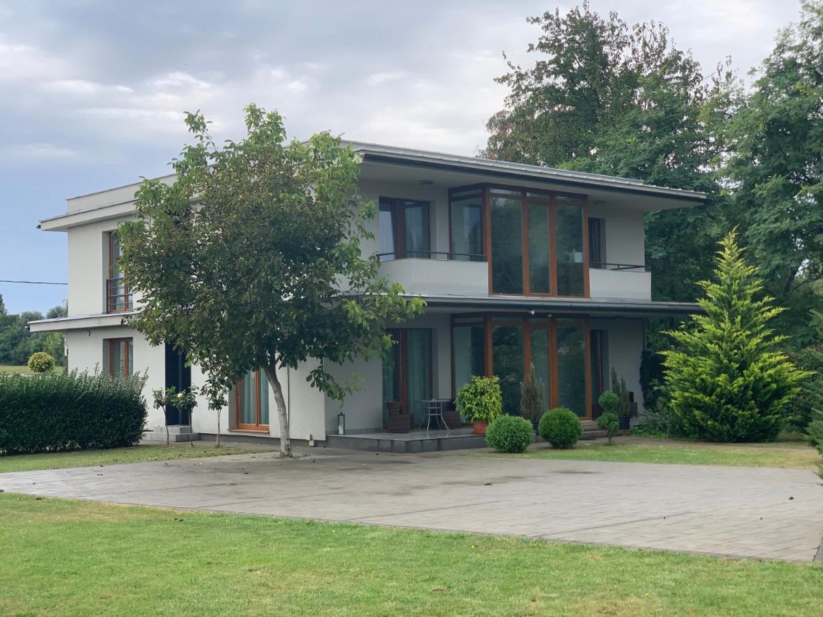 Vaci Vendeghaz Hotel Nyíregyháza Buitenkant foto