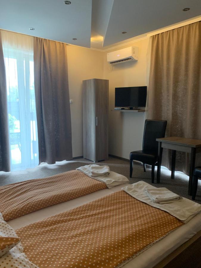 Vaci Vendeghaz Hotel Nyíregyháza Buitenkant foto